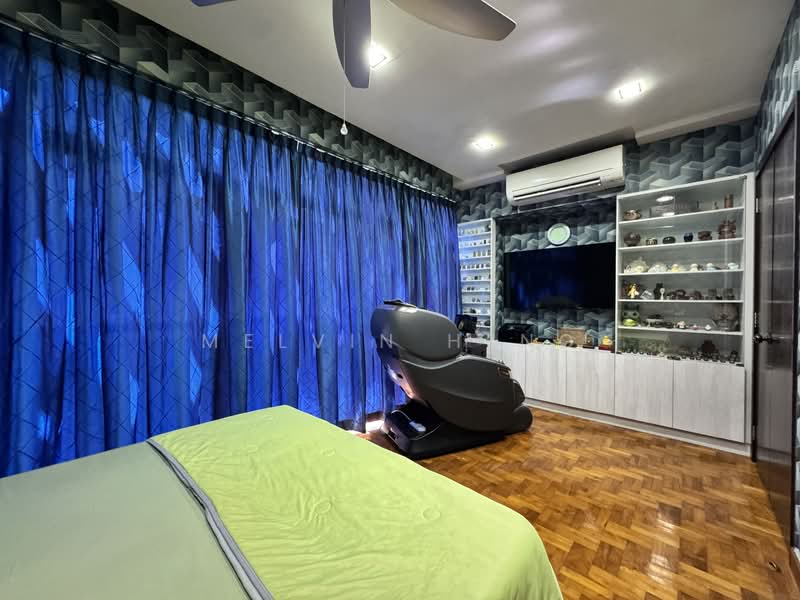 Springhill, 2 Sembawang Walk, 5 Bedrooms, 2,906 sqft, Terraced House For Sale, by Melvin Heng, 500125008 - Master Bedroom - PropertyGuru.com.sg