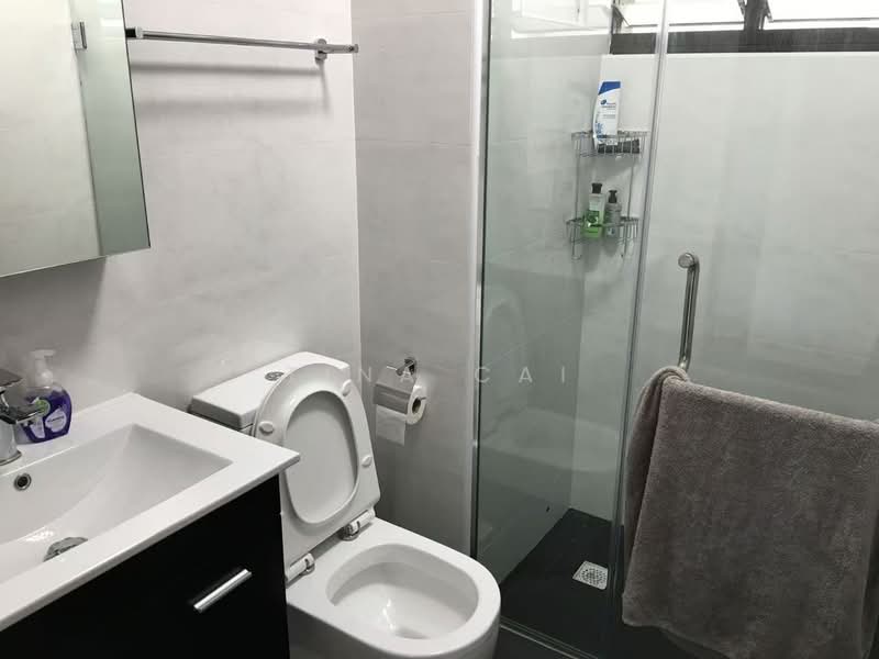 28B Dover Crescent, 28B Dover Crescent, 3 Bedrooms, 1,022 sqft, HDB Flat For Sale, by Tina Cai, 500125013 - Bathroom - PropertyGuru.com.sg