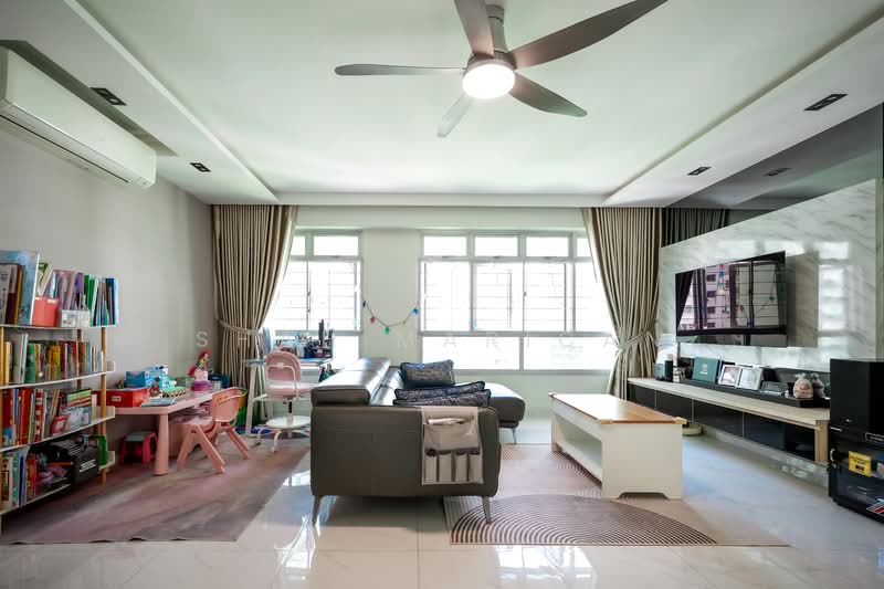 184A Woodlands Street 13, 184A Woodlands Street 13, 3 Bedrooms, 1,216 sqft, HDB Flat For Sale, by Shah Marican, 500125020 - Living Room - PropertyGuru.com.sg