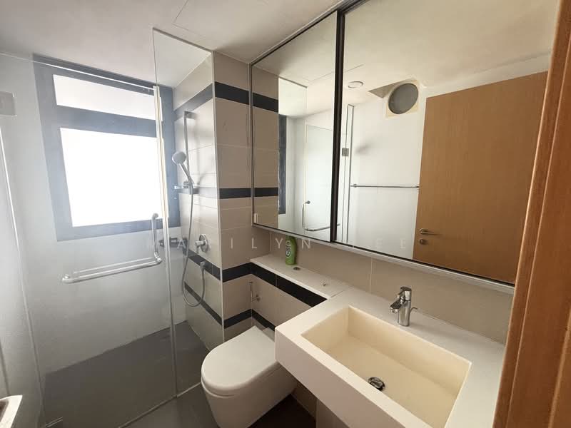 Nin Residence, 85 Pheng Geck Avenue, 2 Bedrooms, 904 sqft, Condominium For Sale, by Marilyn Yee, 500125027 - Common bathroom - PropertyGuru.com.sg
