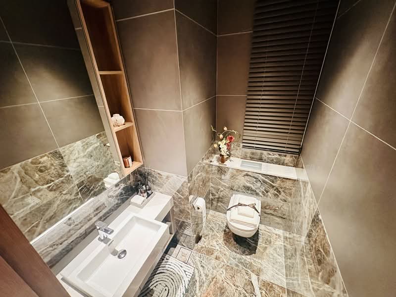 The Sen, De Souza Avenue, 3 Bedrooms, 1,259 sqft, Condominium For Sale, by Murphy Lee, 500125031 - Bathroom - PropertyGuru.com.sg