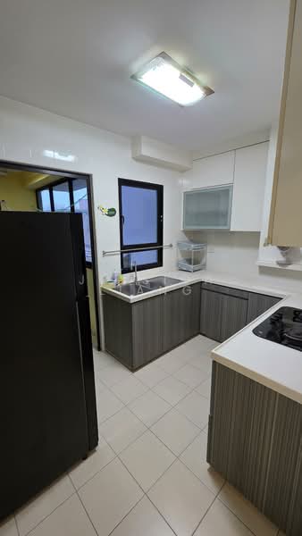 441D Fernvale Road, 441D Fernvale Road, 3 Bedrooms, 1,001 sqft, HDB Flat For Rent, by Jessica Liang, 500125042 - Kitchen - PropertyGuru.com.sg