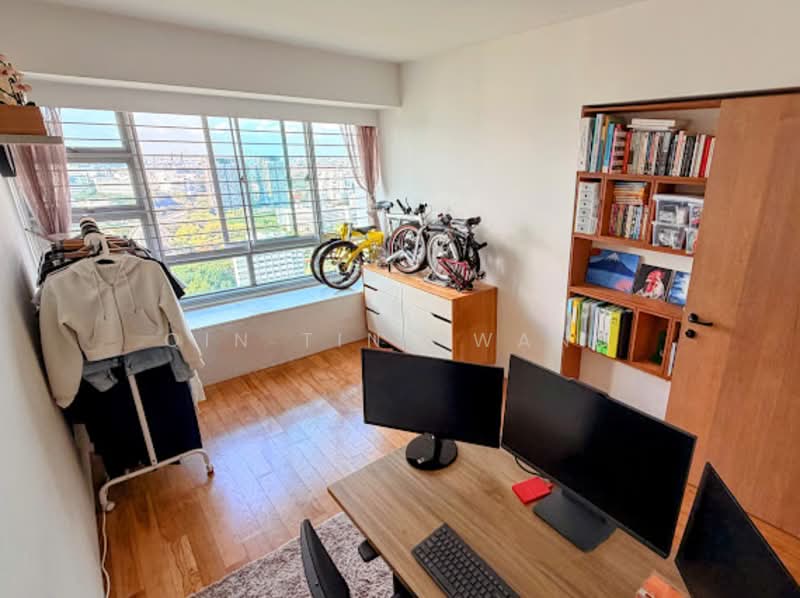425 Clementi Avenue 1, 425 Clementi Avenue 1, 3 Bedrooms, 1,260 sqft, HDB Flat For Sale, by Qin Tina Wang, 500125046 - Study - PropertyGuru.com.sg