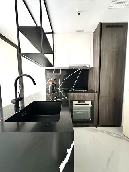 Jervois Mansion, 10 Jervois Close, 2 Bedrooms, 753 sqft, Condominium For Rent, by Amanda Ng, 500125053 - Kitchen - PropertyGuru.com.sg