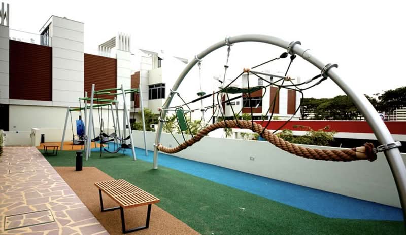 Woodhaven, 101 Woodgrove Avenue, 4 Bedrooms, 3,358 sqft, Cluster House For Sale, by CY TAN, 500125063 - Exterior - PropertyGuru.com.sg
