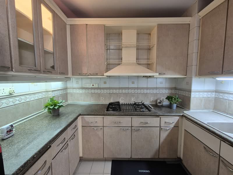 Regent Park, 22 Jalan Lempeng, 3 Bedrooms, 1,131 sqft, Condominium For Rent, by Frederick Foo, 500125066 - Kitchen - PropertyGuru.com.sg