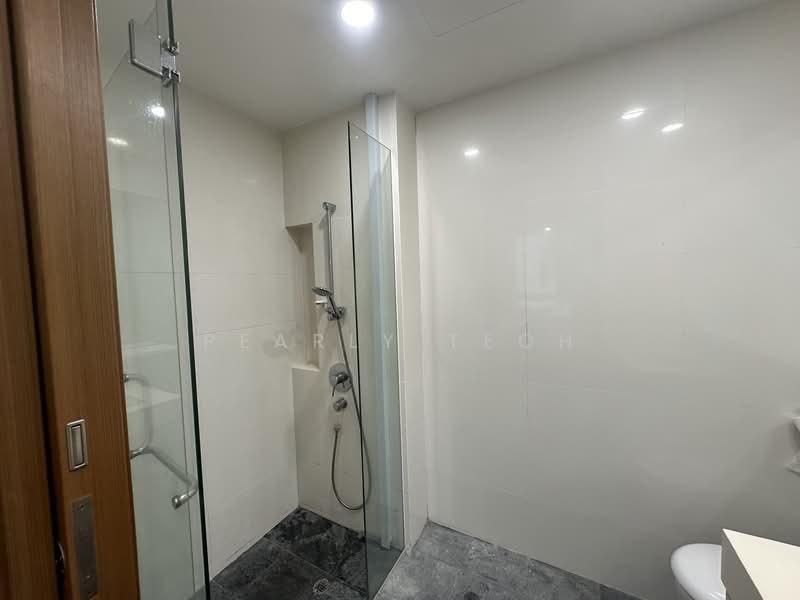 RV Suites, 396 River Valley Road, 1 Bedroom, 517 sqft, Apartment For Rent, by Pearly Teoh, 500125081 - Bathroom - PropertyGuru.com.sg