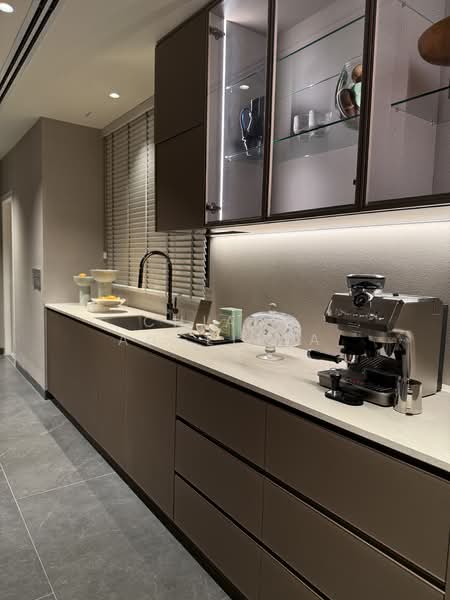 W Residences Marina View - Singapore, 22 Marina View, 5 Bedrooms, 2,809 sqft, Condominium For Sale, by Chiang Angelina, 500125087 - Kitchen - PropertyGuru.com.sg