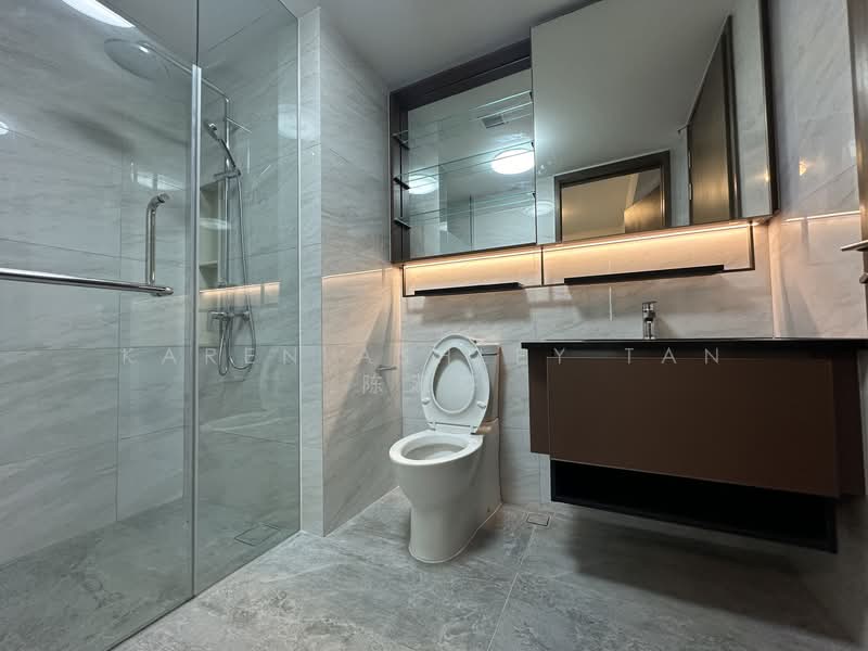 Normanton Park, 45 Normanton Park, 2 Bedrooms, 721 sqft, Condominium For Sale, by Karen Ashley Tan 陈淑芬, 500125098 - Bathroom - PropertyGuru.com.sg