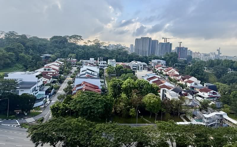 Landed Freehold Clementi Crescent Terrace, Clementi Crescent, 5 Bedrooms, 2,950 sqft, Terraced House For Sale, by Sheng Yang -楊胜, 500125103 - Exterior - PropertyGuru.com.sg