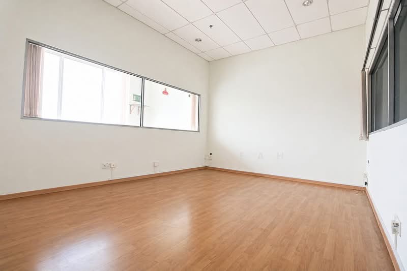 Toh Guan Centre, 21 Toh Guan Road East, 1,163 sqft, Factory / Workshop (B2) For Sale, by James Seah, 500125104 - Interior - CommercialGuru.com.sg