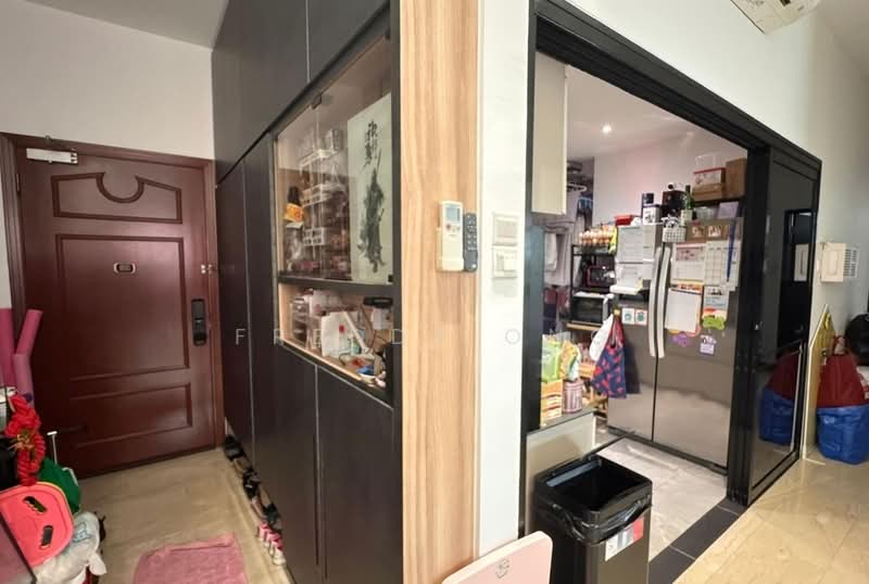 Villa Martia, 11 Martia Road, 3 Bedrooms, 1,109 sqft, Condominium For Sale, by Freddy Ong, 500125108 - Entrance - PropertyGuru.com.sg
