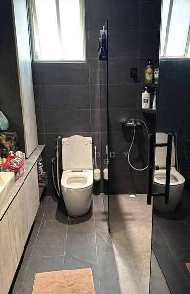 Villa Martia, 11 Martia Road, 3 Bedrooms, 1,109 sqft, Condominium For Sale, by Freddy Ong, 500125108 - Bathroom - PropertyGuru.com.sg