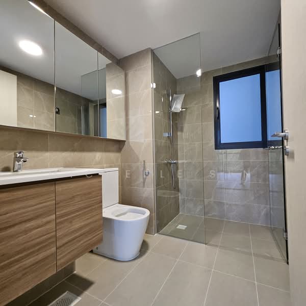 Treasure at Tampines, 57 Tampines Lane, 3 Bedrooms, 915 sqft, Condominium For Rent, by Michelle Sin, 500125109 - Master Bathroom - PropertyGuru.com.sg