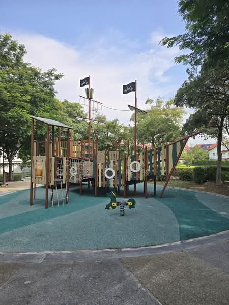 Woo Mon Chew Road, Woo Mon Chew Road, 3 Bedrooms, 2,350 sqft, Terraced House For Rent, by Douglas Chen 陈俊文, 500125115 - Exterior - PropertyGuru.com.sg