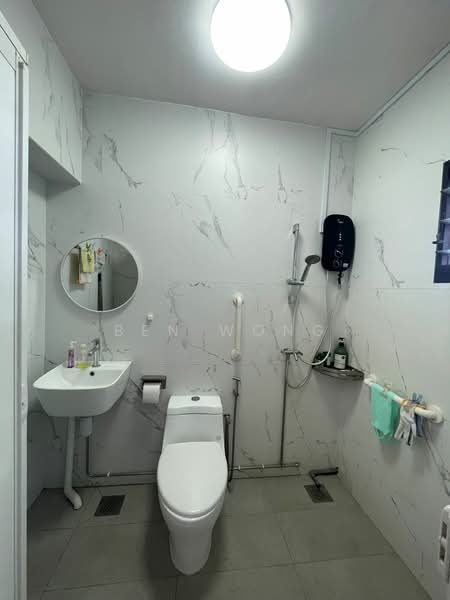 304A Anchorvale Link, 304A Anchorvale Link, 3 Bedrooms, 969 sqft, HDB Flat For Sale, by Ben Wong, 500125123 - Bathroom - PropertyGuru.com.sg