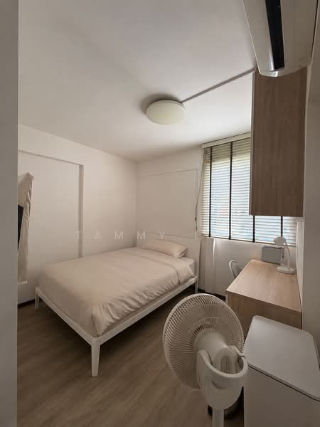218 Lorong 8 Toa Payoh, 218 Lorong 8 Toa Payoh, 3 Bedrooms, 1,259 sqft, HDB Flat For Sale, by Tammy Lee, 500125125 - Bedroom - PropertyGuru.com.sg