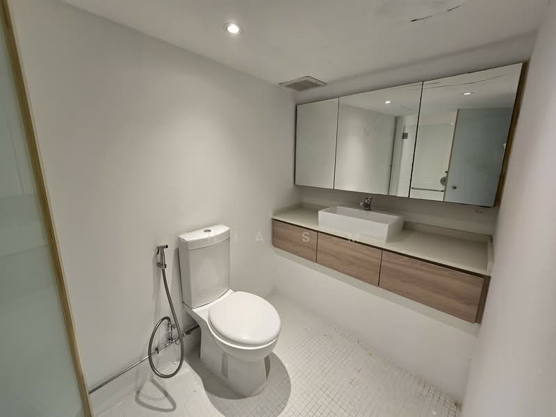 Kim Yam Road, Kim Yam Road, 4 Bedrooms, 1,800 sqft, Conservation House For Rent, by Chia S M, 500125130 - Bathroom - PropertyGuru.com.sg