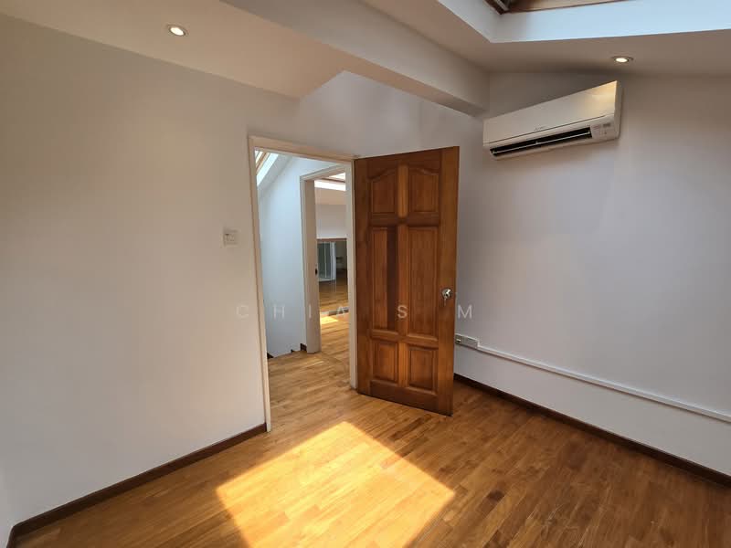 Kim Yam Road, Kim Yam Road, 4 Bedrooms, 1,800 sqft, Conservation House For Rent, by Chia S M, 500125130 - Interior - PropertyGuru.com.sg