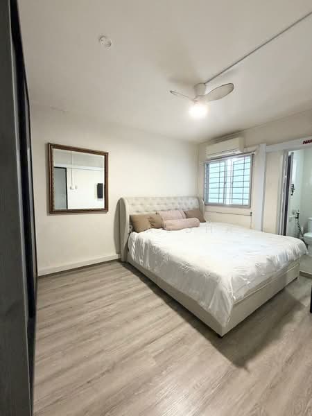 475 Jurong West Street 41, 475 Jurong West Street 41, 2 Bedrooms, 785 sqft, HDB Flat For Sale, by SQ Raudha, 500125139 - Bedroom - PropertyGuru.com.sg
