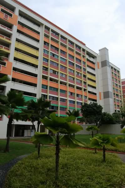 425 Tampines Street 41, 425 Tampines Street 41, Room Rental, 150 sqft, HDB Flat For Rent, by Jeffrey Lee, 500125143 - Exterior - PropertyGuru.com.sg