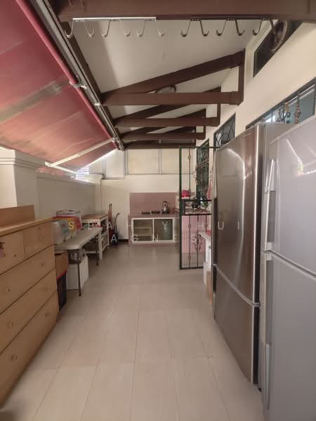 Chuan Vista, Chuan Drive, 5 Bedrooms, 2,600 sqft, Terraced House For Sale, by Seah Yihui Agnes, 500125152 - Wet Kitchen/Yard - PropertyGuru.com.sg