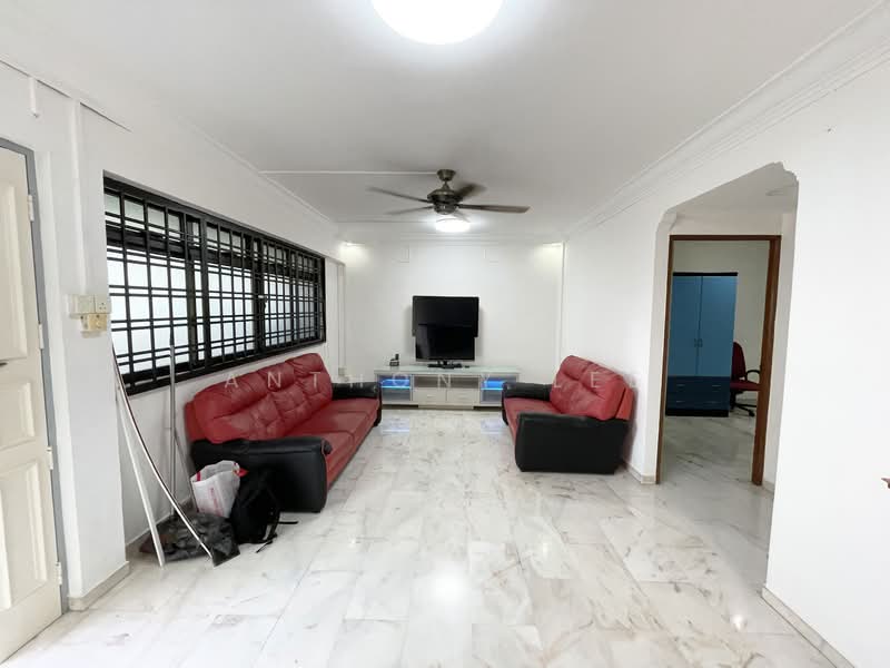 284 Toh Guan Road, 284 Toh Guan Road, 3 Bedrooms, 1,087 sqft, HDB Flat For Rent, by Anthony Lee, 500125161 - Living Room - PropertyGuru.com.sg