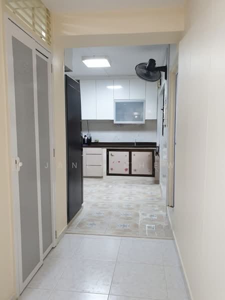 786D Woodlands Drive 60, 786D Woodlands Drive 60, 4 Bedrooms, 1,313 sqft, HDB Flat For Sale, by Janet Chew, 500125168 - Kitchen - PropertyGuru.com.sg
