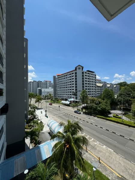 429 Pasir Ris Drive 6, 429 Pasir Ris Drive 6, 4 Bedrooms, 1,130 sqft, HDB Flat For Sale, by Risdian Isbintara, 500125174 - Front Scenery - PropertyGuru.com.sg