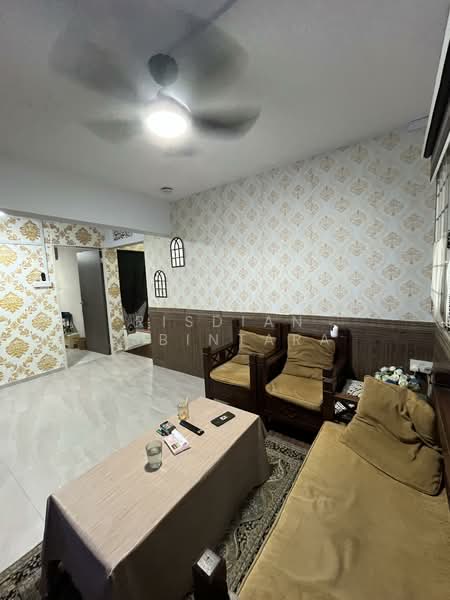 429 Pasir Ris Drive 6, 429 Pasir Ris Drive 6, 4 Bedrooms, 1,130 sqft, HDB Flat For Sale, by Risdian Isbintara, 500125174 - Living Room - PropertyGuru.com.sg
