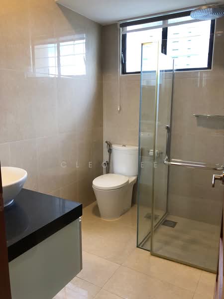 Riverwalk Apartments, 20 Upper Circular Road, 2 Bedrooms, 1,259 sqft, Apartment For Rent, by Cleo Lee, 500125180 - Bathroom - PropertyGuru.com.sg