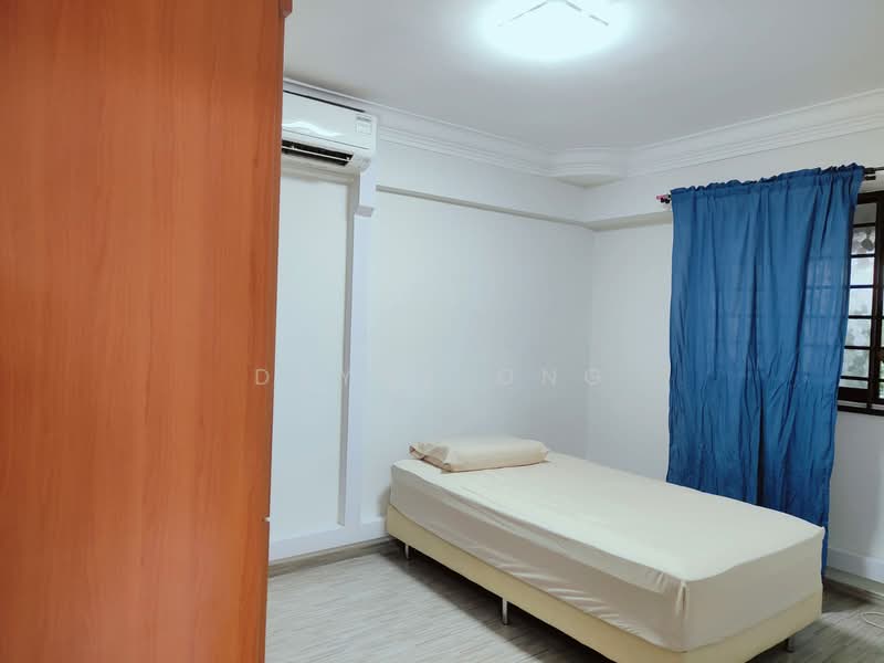 210 Jurong East Street 21, 210 Jurong East Street 21, 2 Bedrooms, 721 sqft, HDB Flat For Sale, by Dayna Ong, 500125181 - Bedroom - PropertyGuru.com.sg