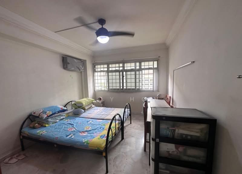 857 Jurong West Street 81, 857 Jurong West Street 81, 3 Bedrooms, 1,097 sqft, HDB Flat For Sale, by Sandy Hong, 500125193 - Bedroom - PropertyGuru.com.sg