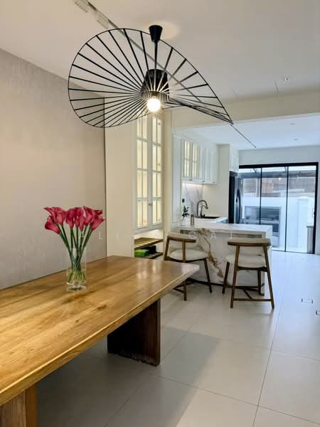 Exclusive Sole Agent! Large frontage French style terrace at Joo Chiat Avenue Joo Chiat Ave, Joo Chiat Avenue, Joo Chiat Ave, Telok Kurau Road, Joo Chiat Place, Still Road, 5 Bedrooms, 2,600 sqft, Terraced House For Sale, by Alice Cai, 500125197 - Kitchen - PropertyGuru.com.sg