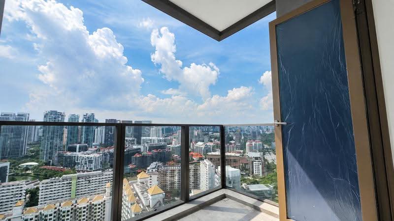 The Landmark, 173 Chin Swee Road, Alexandra / Commonwealth, 2 Bedrooms, 753 sqft, Condominium For Sale, by Justin Foo, 500125204 - Balcony - PropertyGuru.com.sg