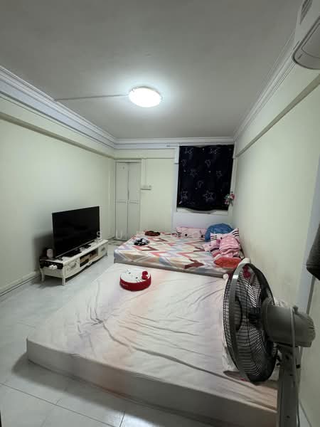 639 Ang Mo Kio Avenue 6, 639 Ang Mo Kio Avenue 6, 2 Bedrooms, 882 sqft, HDB Flat For Rent, by Sue Ooi, 500125206 - Bedroom - PropertyGuru.com.sg