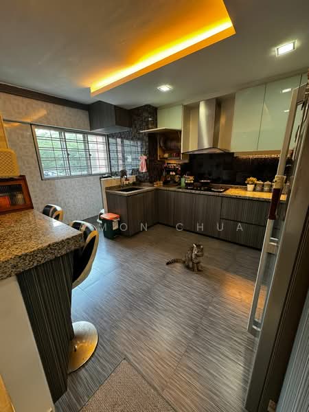 558 Jurong West Street 42, 558 Jurong West Street 42, 4 Bedrooms, 1,614 sqft, HDB Flat For Sale, by Damon Chua, 500125209 - Kitchen - PropertyGuru.com.sg