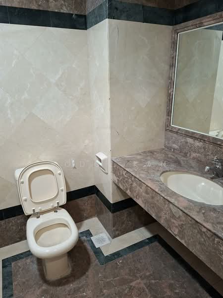 Symphony Heights, 33 Hume Avenue, 3 Bedrooms, 1,206 sqft, Condominium For Rent, by Rodge Kan, 500125224 - Bathroom - PropertyGuru.com.sg