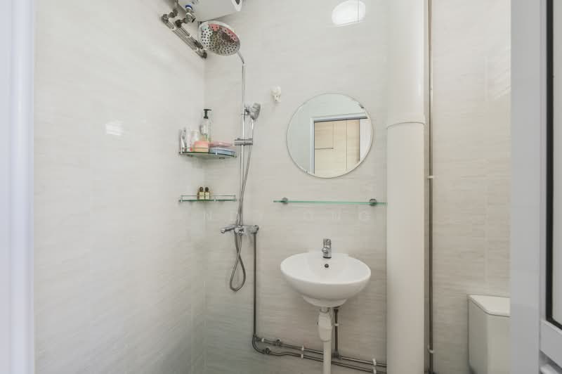 934 Jurong West Street 91, 934 Jurong West Street 91, 4 Bedrooms, 1,313 sqft, HDB Flat For Sale, by Andy Ong, 500125228 - Bathroom - PropertyGuru.com.sg