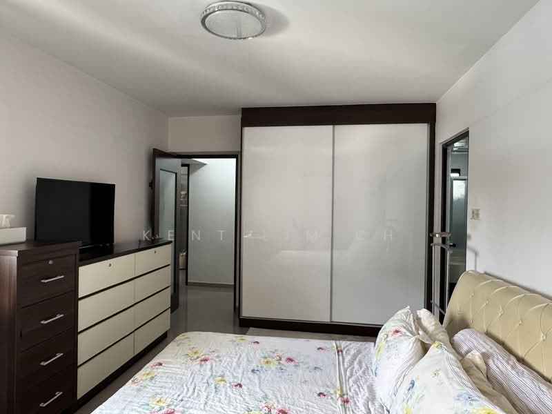 291C Compassvale Street, 291C Compassvale Street, 4 Bedrooms, 1,345 sqft, HDB Flat For Sale, by Kent Lim CH, 500125239 - Maste Bedroom - PropertyGuru.com.sg