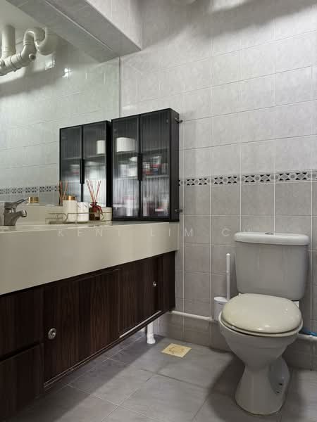 291C Compassvale Street, 291C Compassvale Street, 4 Bedrooms, 1,345 sqft, HDB Flat For Sale, by Kent Lim CH, 500125239 - Master Bathroom - PropertyGuru.com.sg