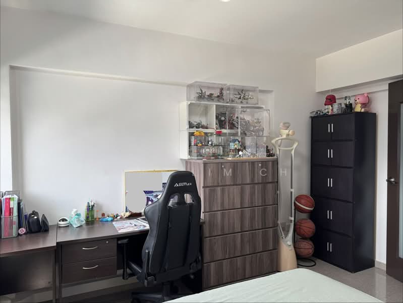 291C Compassvale Street, 291C Compassvale Street, 4 Bedrooms, 1,345 sqft, HDB Flat For Sale, by Kent Lim CH, 500125239 - Bedroom 3 - PropertyGuru.com.sg