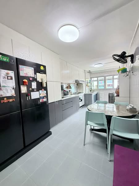 343 Ang Mo Kio Avenue 3, 343 Ang Mo Kio Avenue 3, 3 Bedrooms, 1,055 sqft, HDB Flat For Sale, by RENE LIM, 500125247 - Kitchen - PropertyGuru.com.sg
