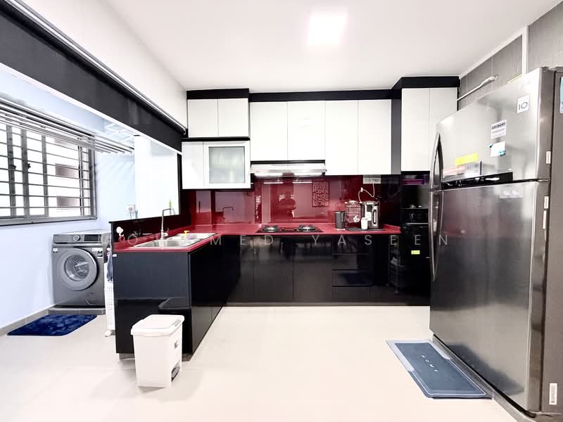 316B Punggol Way, 316B Punggol Way, 3 Bedrooms, 1,001 sqft, HDB Flat For Sale, by Mohamed Yaseen, 500125250 - Kitchen - PropertyGuru.com.sg