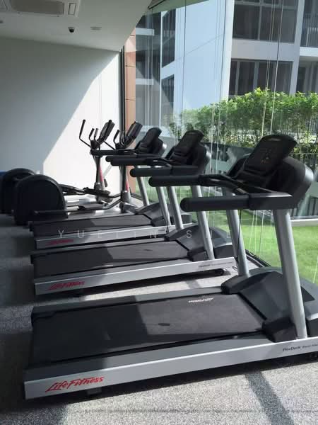 Twin Fountains, 11 Woodlands Avenue 6, Studio, 350 sqft, Executive Condominium For Rent, by Yuelin Shen, 500125251 - Gym - PropertyGuru.com.sg
