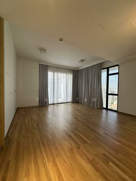 Trilight Freehold Newton District 11 Sky Mansion Penthouse Urgent Sale, , 4 Bedrooms, 5,802 sqft, Condominium For Sale, by Paul Tan, 500125257 - Interior - PropertyGuru.com.sg