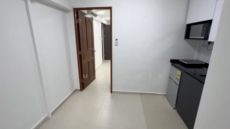107 Jalan Bukit Merah, 107 Jalan Bukit Merah, Room Rental, 250 sqft, HDB Flat For Rent, by Tommy Kwek, 500125273 - Kitchen - PropertyGuru.com.sg