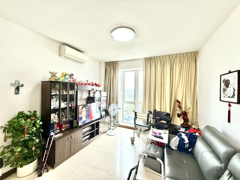 Rosewood, 9 Rosewood Drive, 3 Bedrooms, 1,173 sqft, Condominium For Sale, by Joey Lim, 500125278 - Living Room - PropertyGuru.com.sg