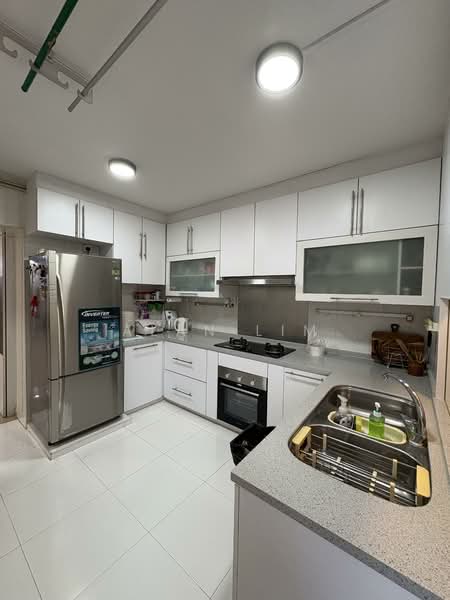 176A Edgefield Plains, 176A Edgefield Plains, 3 Bedrooms, 1,184 sqft, HDB Flat For Sale, by Alan Lim, 500125287 - Kitchen - PropertyGuru.com.sg