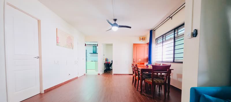 709 Pasir Ris Drive 10, 709 Pasir Ris Drive 10, 3 Bedrooms, 1,119 sqft, HDB Flat For Sale, by Mirza Subari, 500125300 - Living Room - PropertyGuru.com.sg